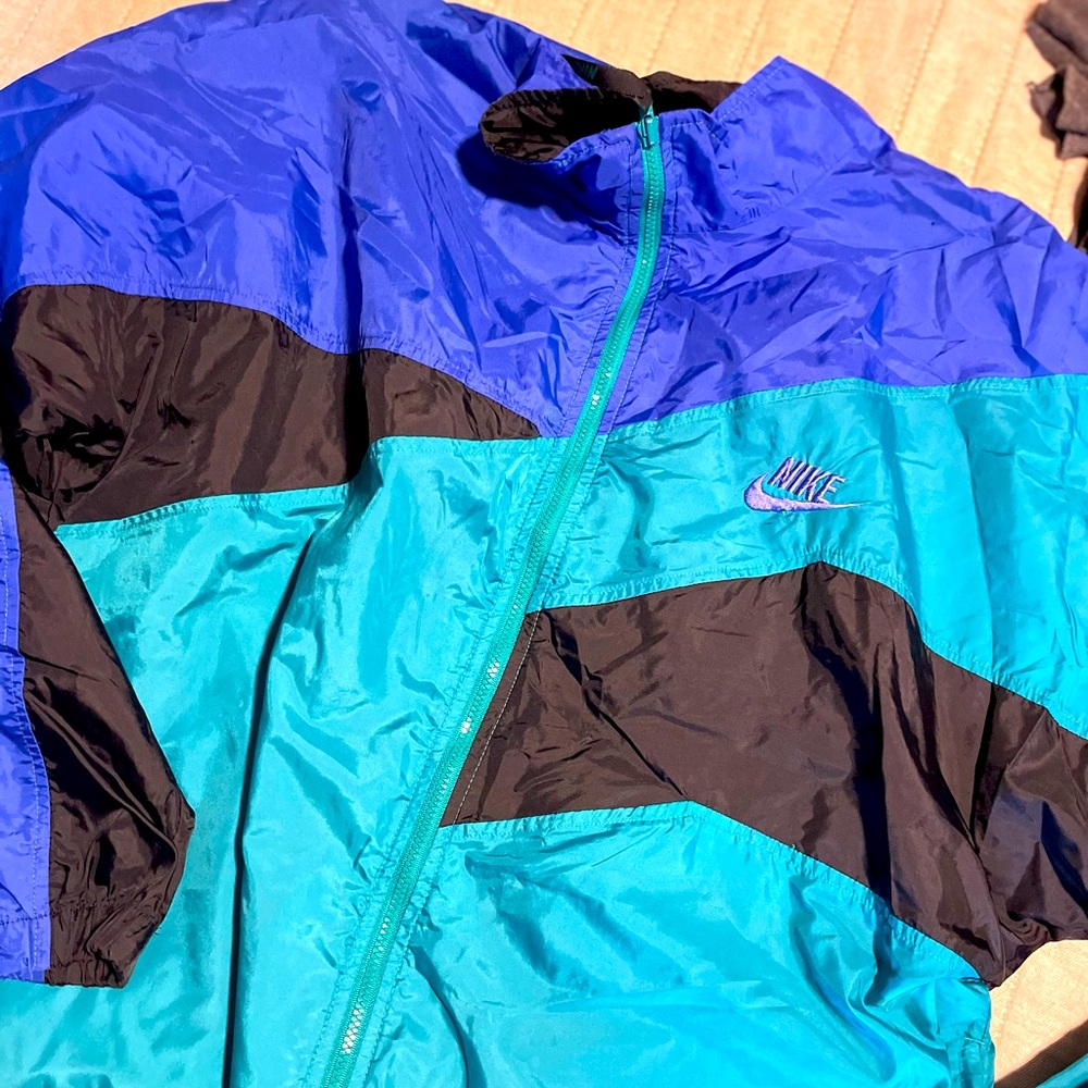 Vintage fun colored Nike windbreaker jacket
